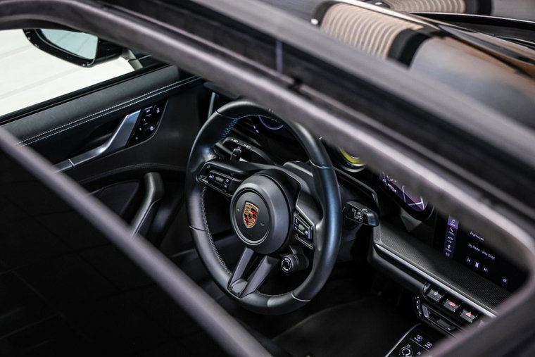 Vehicle Image 30