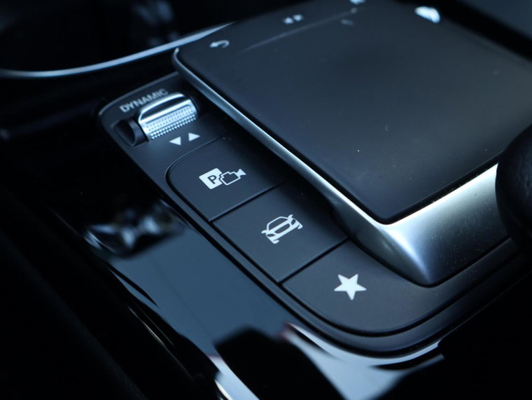 Vehicle Image 36
