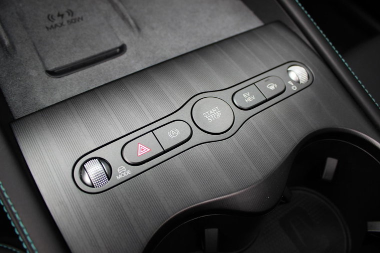 Vehicle Image 30