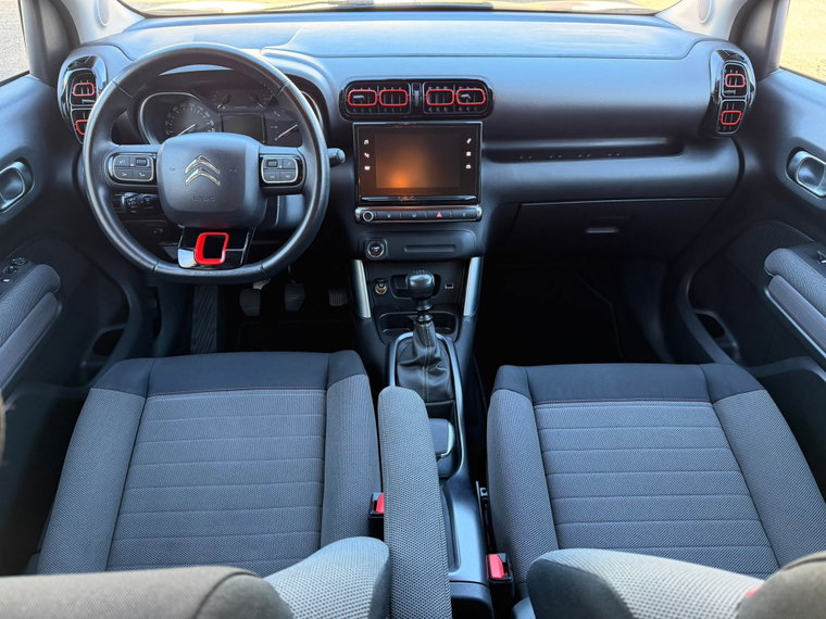 Vehicle Image 11