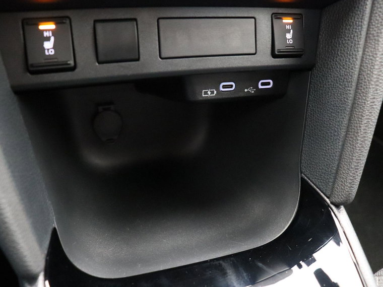 Vehicle Image 27