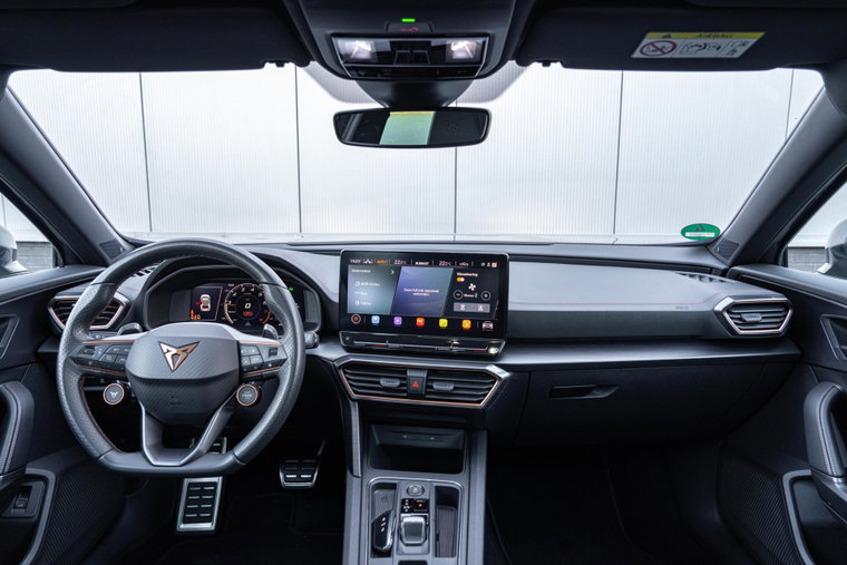 Vehicle Image 30