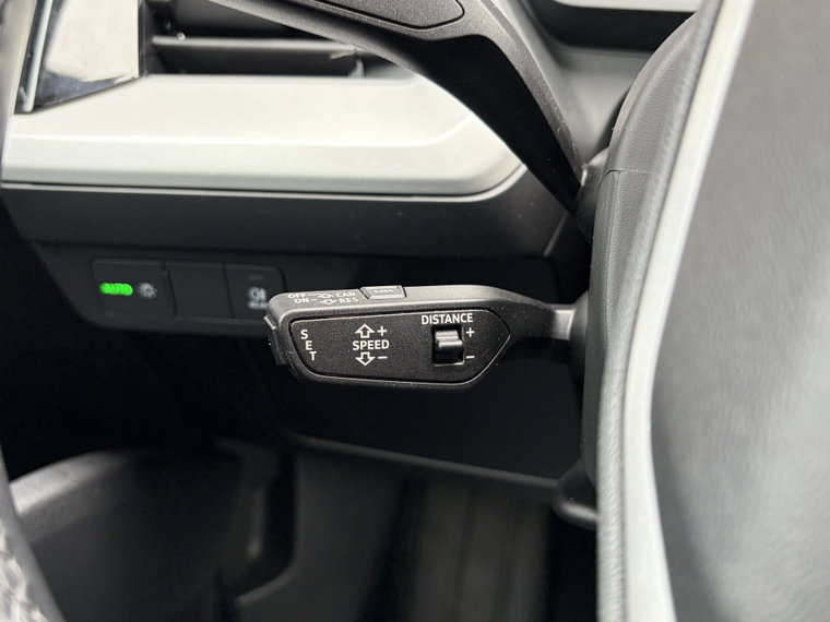 Vehicle Image 27