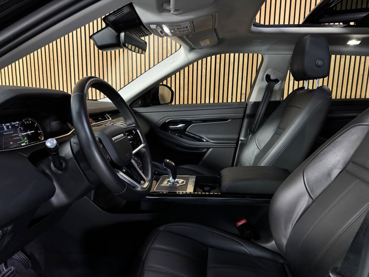 Vehicle Image 21