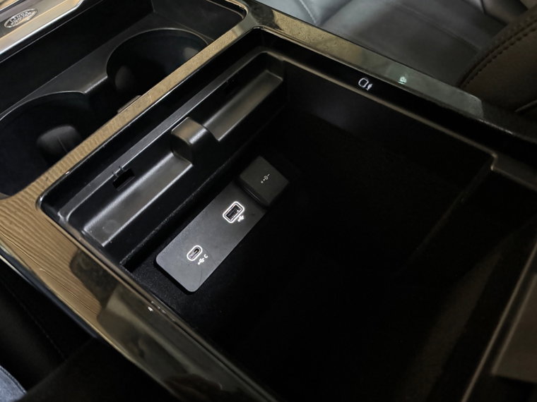 Vehicle Image 38