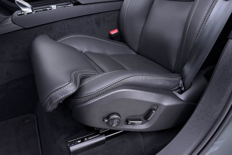 Vehicle Image 48