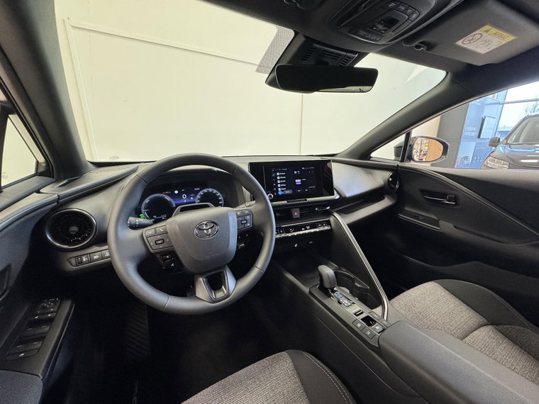 Vehicle Image 13