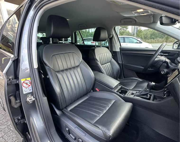 Vehicle Image 37