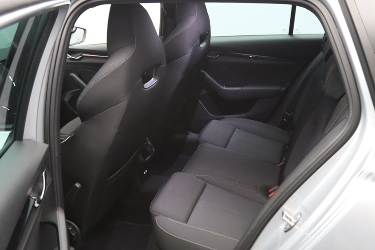Vehicle Image 37