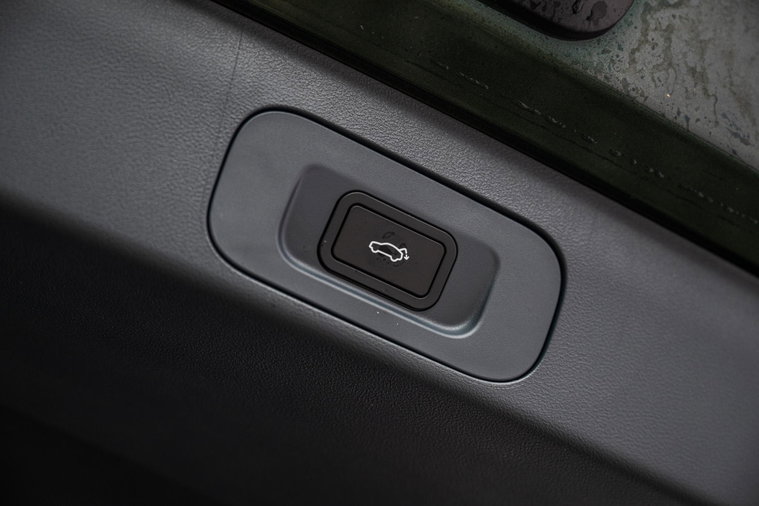 Vehicle Image 35