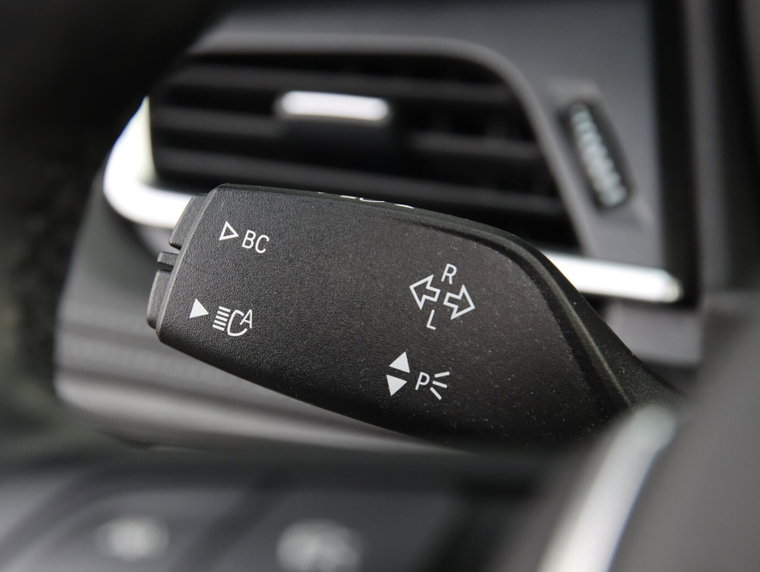 Vehicle Image 40