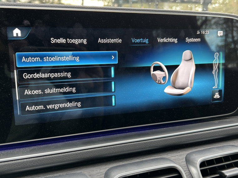 Vehicle Image 26