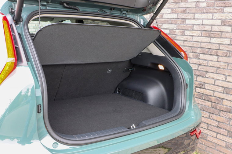 Vehicle Image 15