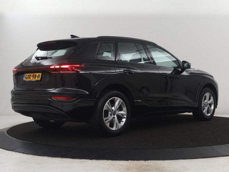 Vehicle Image 35