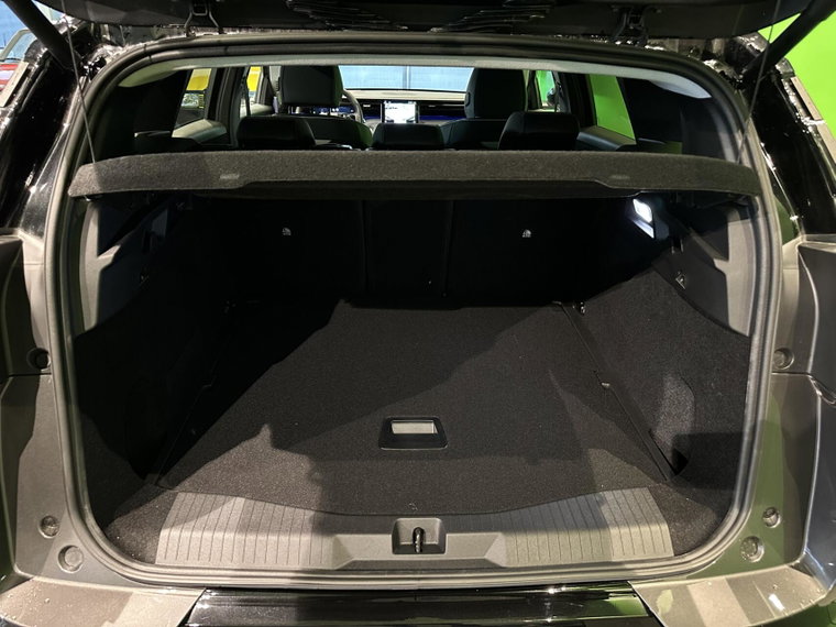 Vehicle Image 33