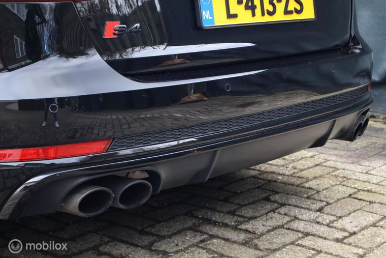 Vehicle Image 37