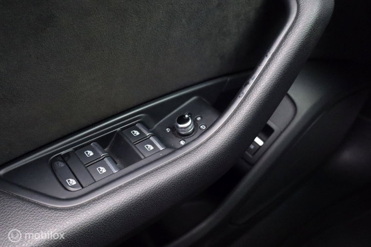 Vehicle Image 47