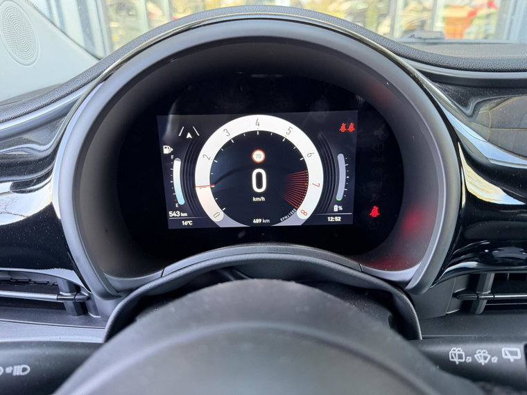 Vehicle Image 13