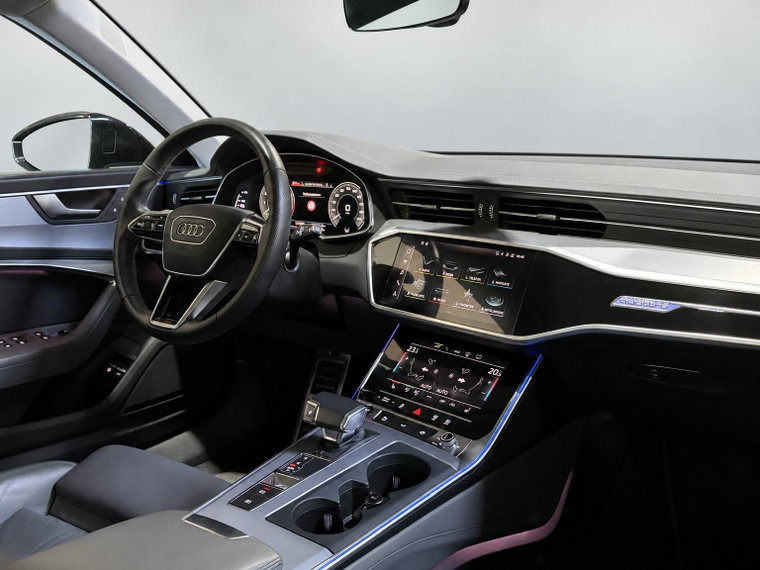 Vehicle Image 32