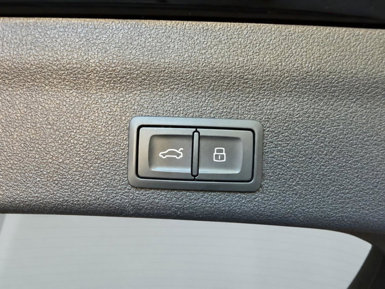 Vehicle Image 45