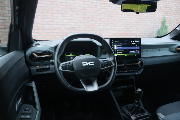 Vehicle Image 14