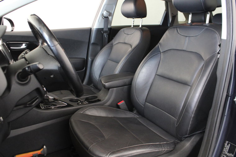 Vehicle Image 15