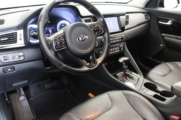 Vehicle Image 19