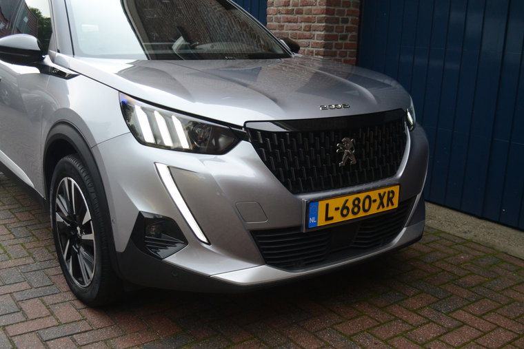 Vehicle Image 38
