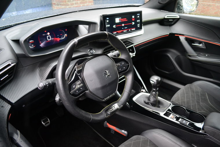 Vehicle Image 9