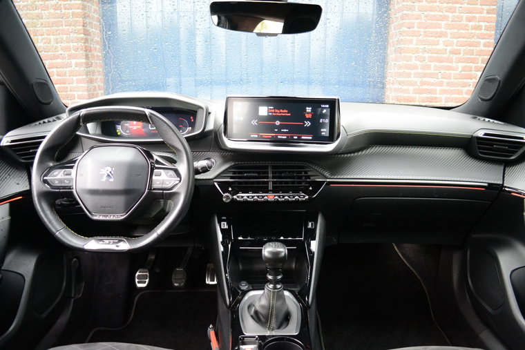 Vehicle Image 10