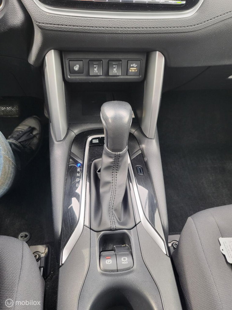 Vehicle Image 12