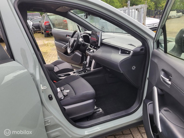 Vehicle Image 15