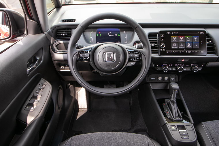 Vehicle Image 15