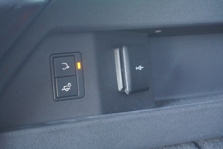 Vehicle Image 28