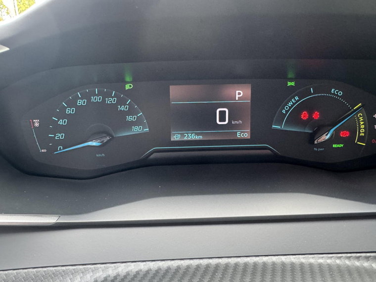 Vehicle Image 17