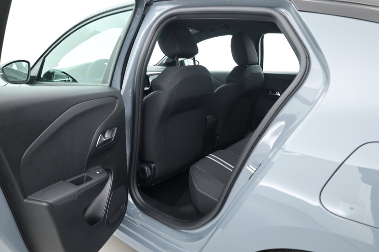 Vehicle Image 36