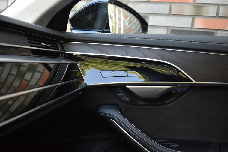 Vehicle Image 37