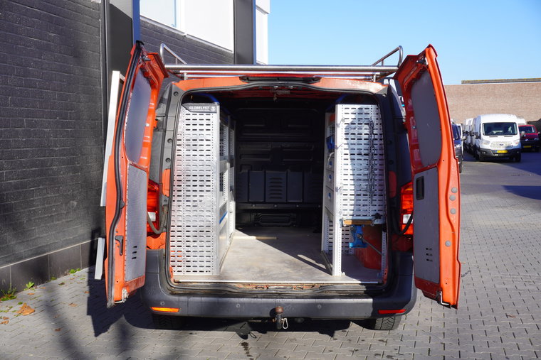 Vehicle Image 8