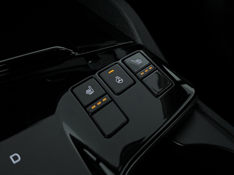 Vehicle Image 32