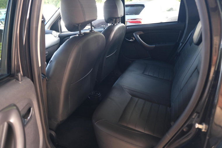 Vehicle Image 21