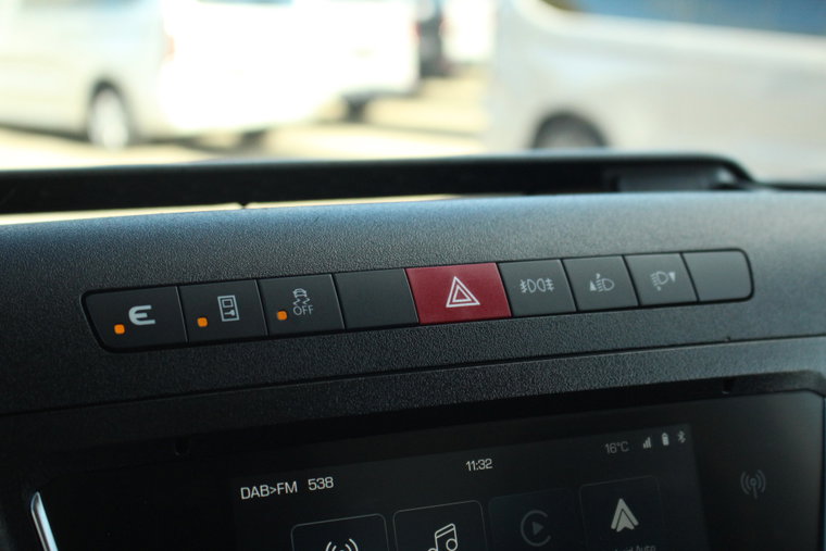 Vehicle Image 23
