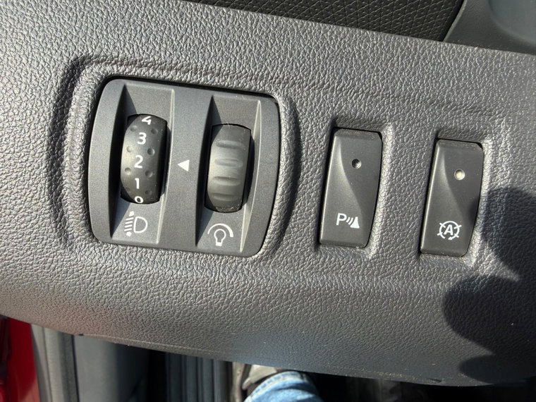 Vehicle Image 19