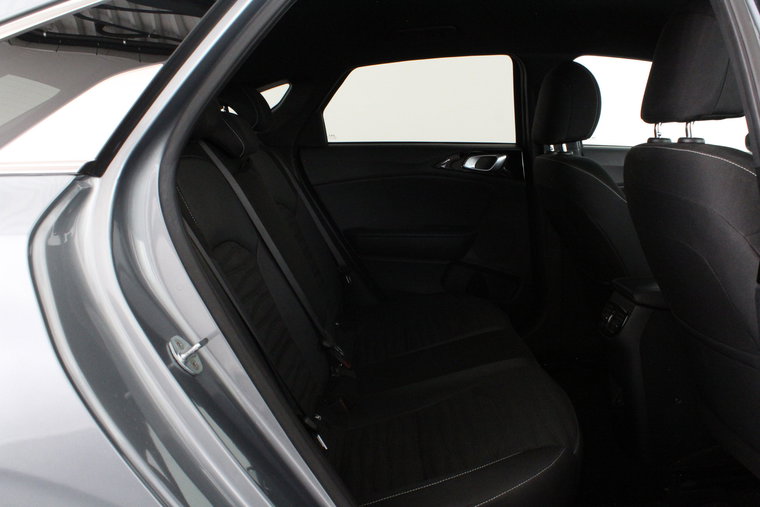 Vehicle Image 23