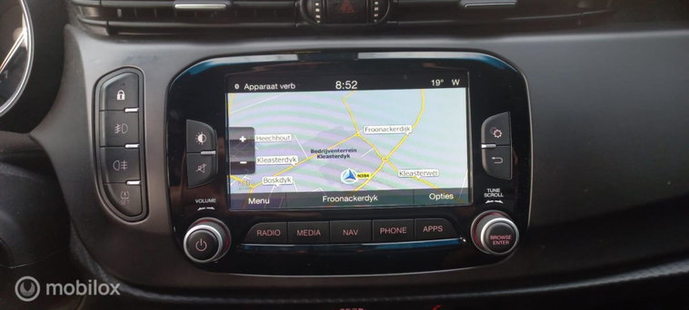 Vehicle Image 17