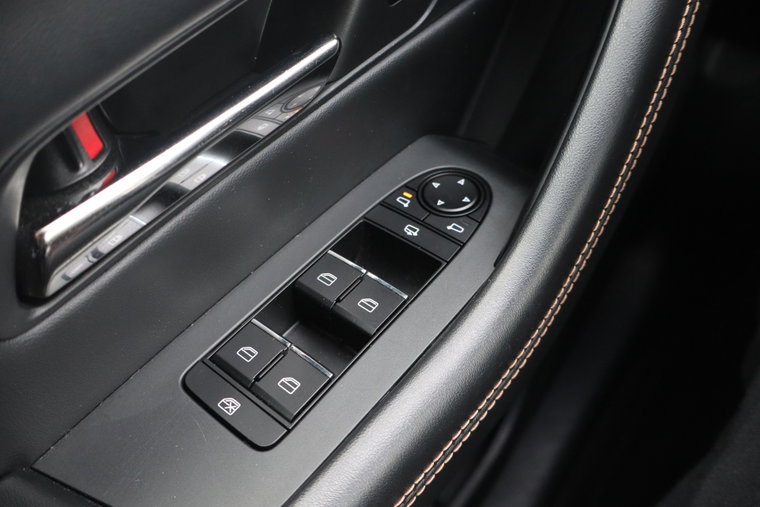 Vehicle Image 33