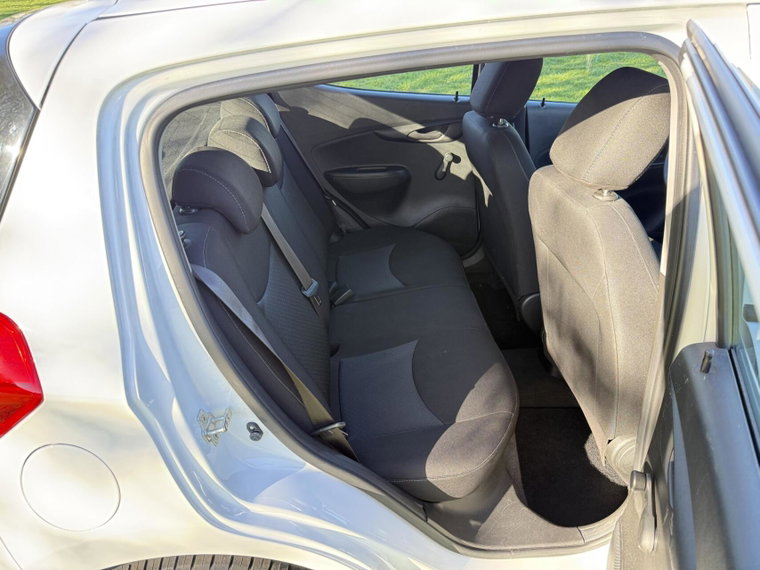 Vehicle Image 15