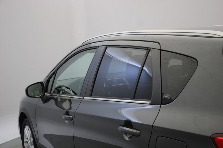 Vehicle Image 33