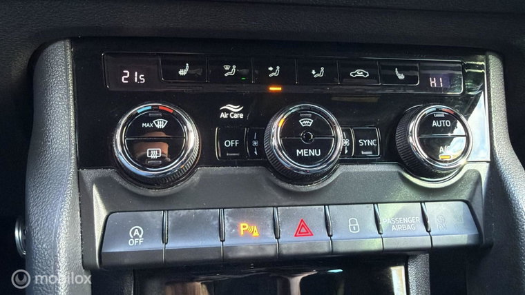 Vehicle Image 28