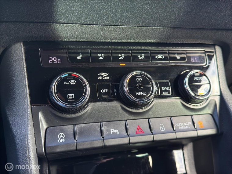 Vehicle Image 29