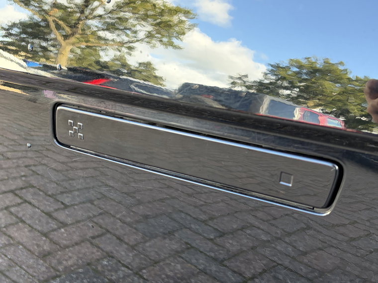 Vehicle Image 37